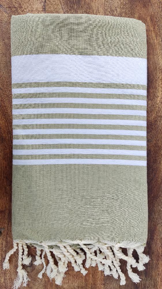 RUČNĚ TKANÝ BAVLNĚNÝ PLÉD FOUTA / PÍSKOVĚ ZELENÉ PRUHY