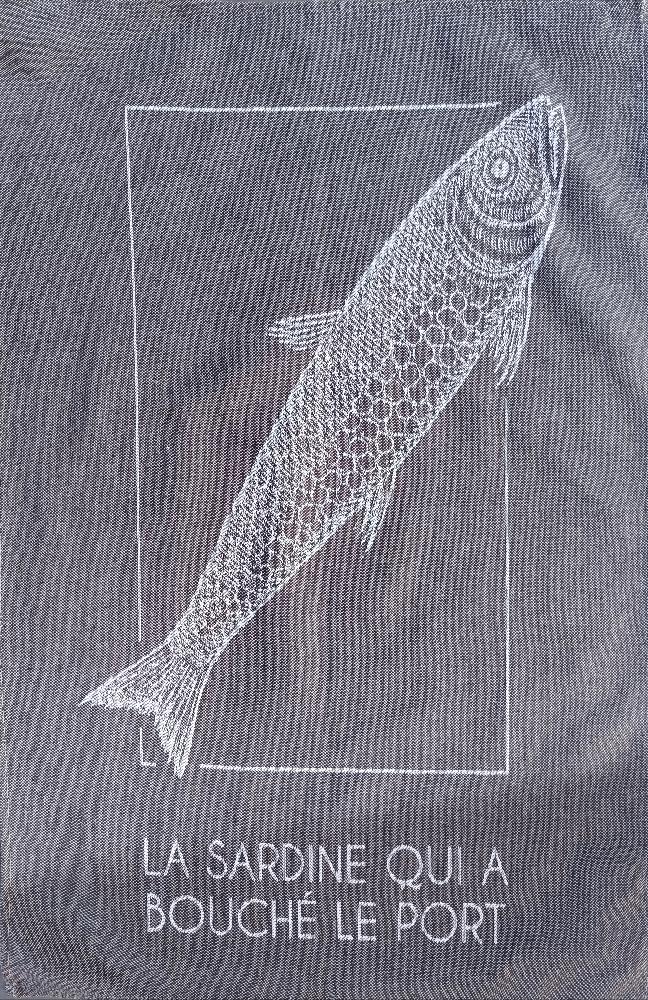 BAVLNĚNÁ ŽAKÁROVÁ UTĚRKA / VELKÁ SARDINKA